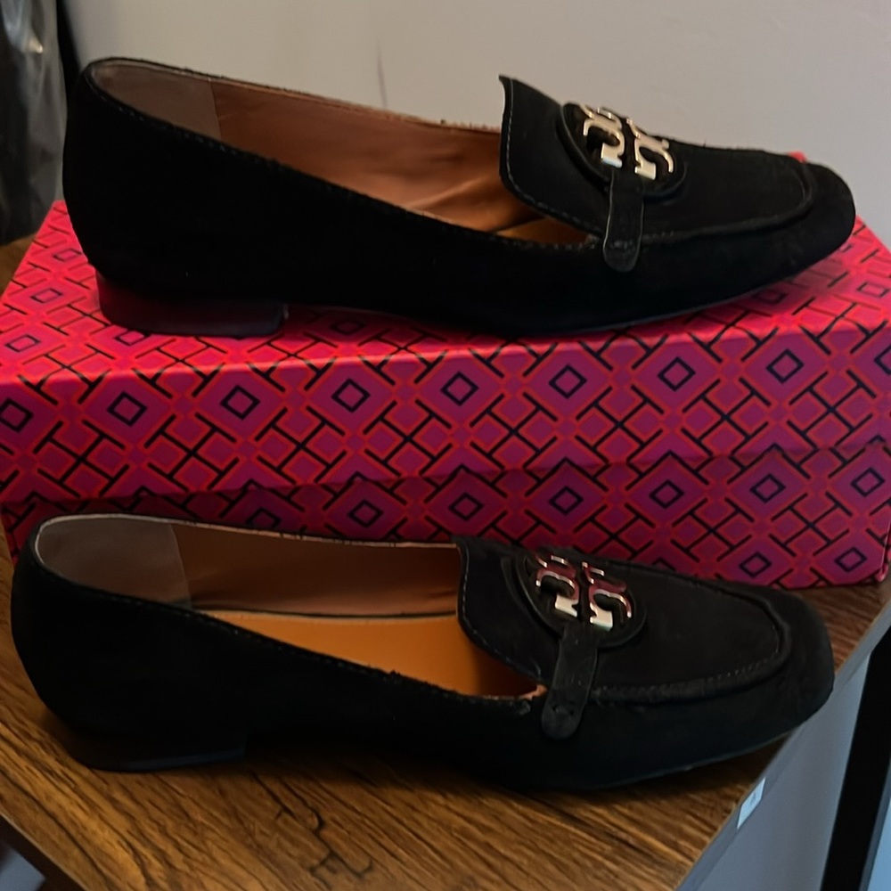 Tory Burch Suede Mocasines - Picture 4 of 7